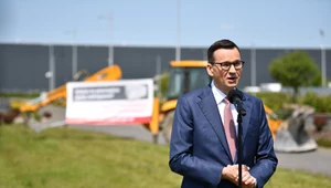 Premier Mateusz Morawiecki podczas konferencji prasowej w Centrum Informatyki Resortu Finansów w Radomiu