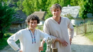 Adam Bobik (Pawlak) i Karol Dziuba (Kargul) na planie prequela "Samych swoich"