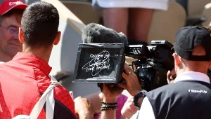 Oświadczenie napisane na kamerze przez Novaka Djokovicia