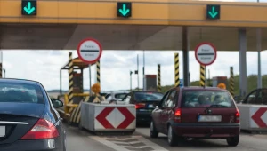 Ile wynoszą opłaty za autostrady w Polsce? Kiedy zostaną zniesione?