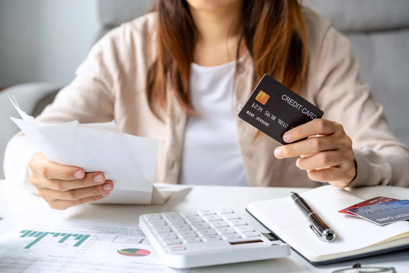 Początki zarządzania finansami osobistymi bywają trudne, jednak warto przezwyciężyć pierwsze problemy