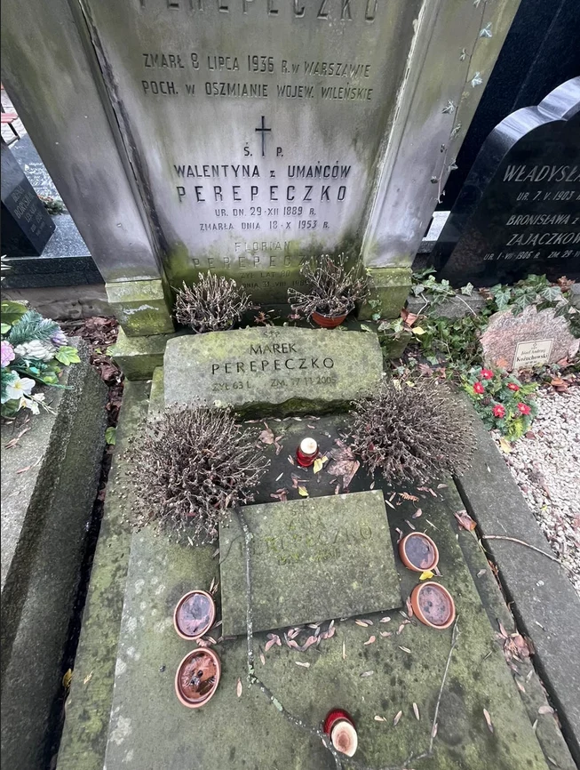 Grób Marka Perepeczki w lutym 2023 roku