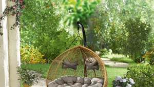 Fotele wiszące do ogrodu – alternatywa dla tradycyjnych mebli wypoczynkowych
