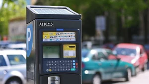 Sprytny sposób na darmowe parkowanie. Znajdź ten przycisk na parkomacie