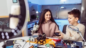 Czego warto uczyć dzieci? Eksperci wskazują, że liczy się nie tylko umiejętność obsługi nowych technologii