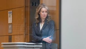 Elizabeth Holmes ma do oddania ponad 200 mln dolarów. Z więziennej pensji z pewnością nie będzie w stanie pokryć zobowiązań
