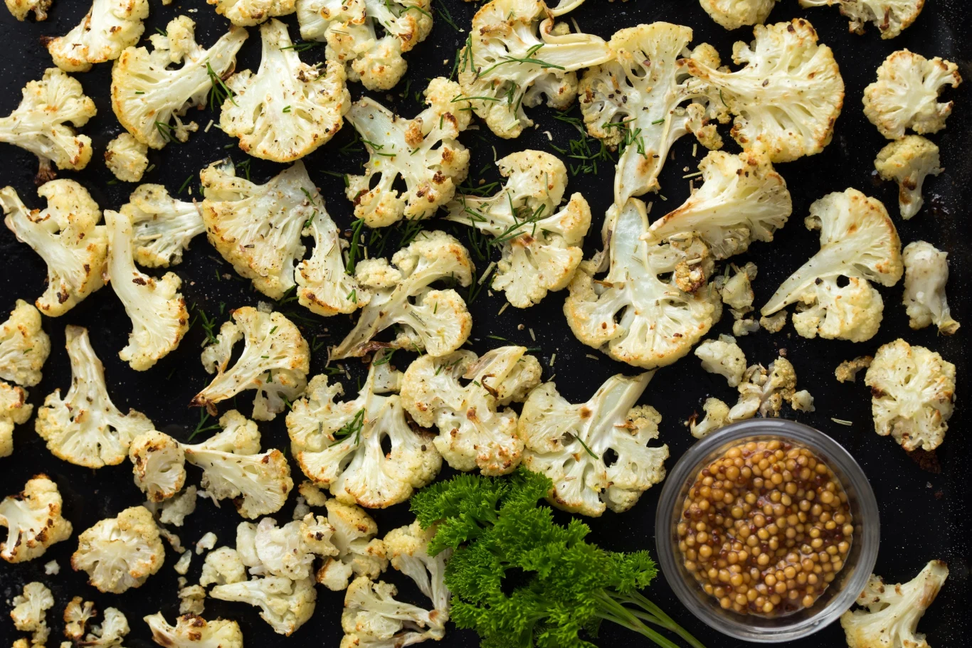 Cudownie aromatyczny przepis na pieczonego kalafiora Cudownie aromatyczny przepis na pieczonego kalafiora