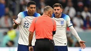 Mason Mount (z prawej) i Jude Bellingham w meczu reprezentacji Anglii