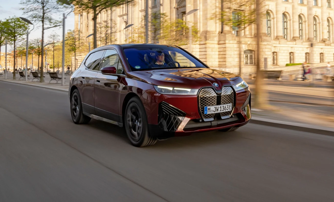 BMW iX xDrive50 