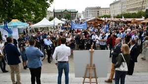 Toast Wolności w Poznaniu z okazji 33. rocznicy częściowo wolnych wyborów 4 czerwca 1989 roku