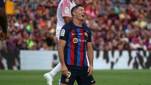 Przerażający zjazd, aż trudno to uwierzyć. Katastrofalna pozycja "Lewego"