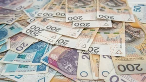Świadczenie bez względu na wiek. Pół roku ZUS wypłaca 1335 zł.