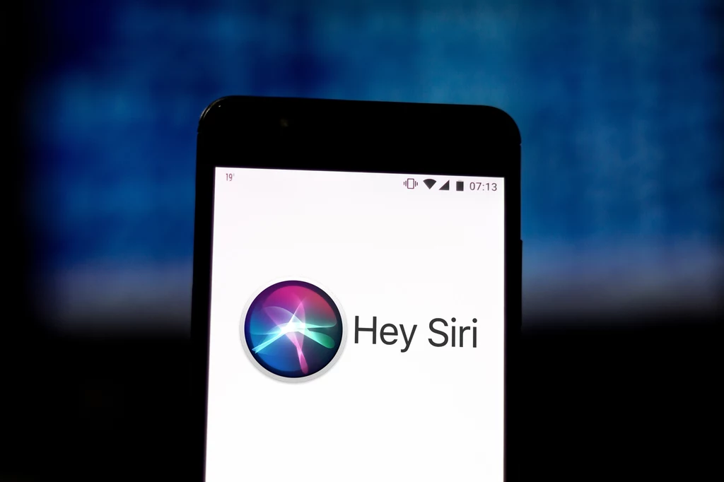 Siri przemówi po polsku? Zapowiedź iOS-a 17 już wkrótce.