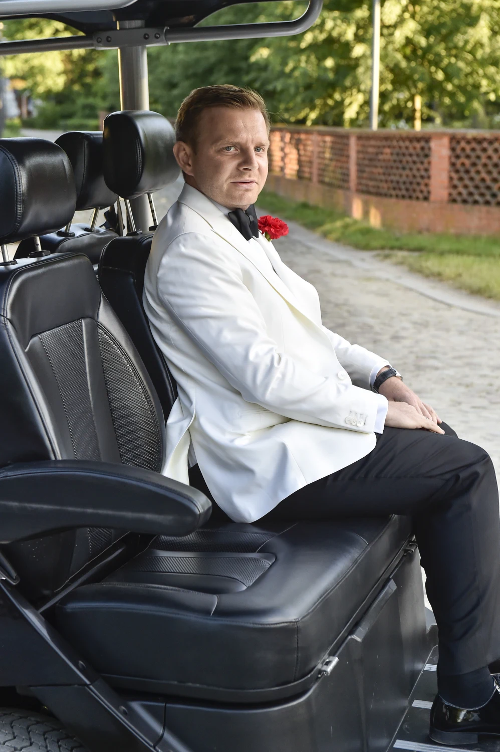 Na aukcji byli obecni Rafał Zawierucha, Beata Wiśnicka-Zawierucha, Tomasz Barański, Edyta Pazura, Cezary Pazura, Joanna Kryńska, Grzegorz Jędrzejewski Gabor, Barbara Kurdej-Szatan i Katarzyna Kolenda-Zaleska