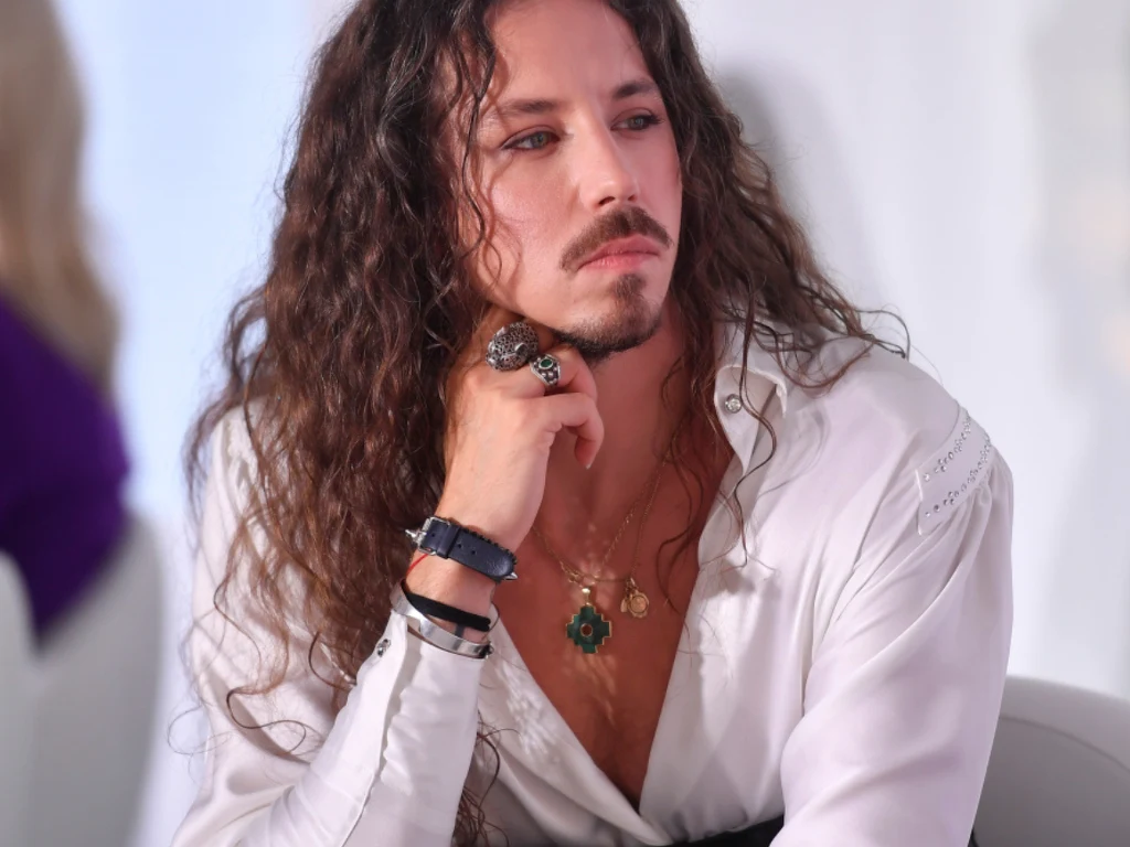 Michał Szpak: buntownik z wyboru i przekonań. Taką cenę musi płacić, za bycie sobą [POMPONIK EXCLUSIVE]               