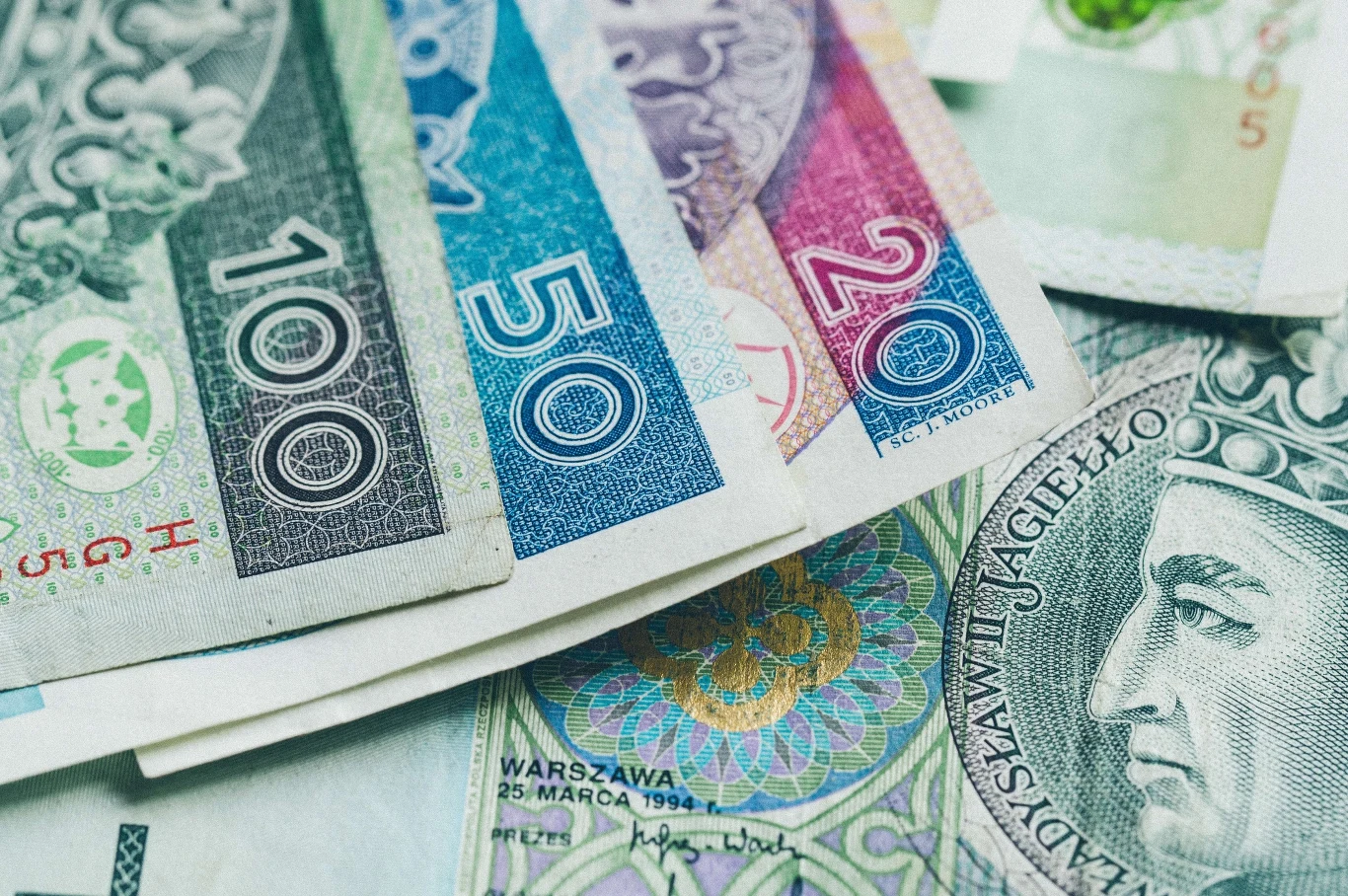 Bezwarunkowy dochód podstawowy to pieniądze od państwa dla każdego obywatela. Bezwarunkowy dochód podstawowy to pieniądze od państwa dla każdego obywatela.