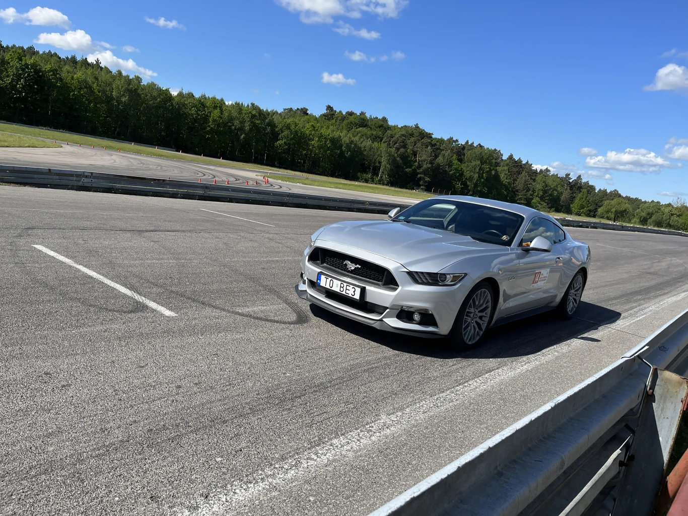 Wielka Gonitwa Stajni Mustangów