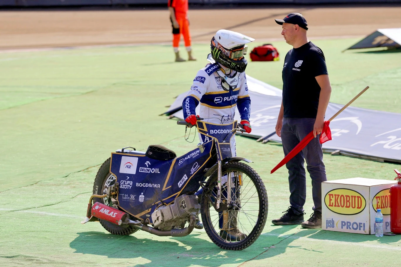 Fredrik Lindgren po defekcie. Fredrik Lindgren po defekcie.