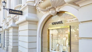 Luksusowe torebki tracą status dobra konsumpcyjnego i stają się lokatą kapitału. Na zdjęciu salon Chanel w Monte Carlo