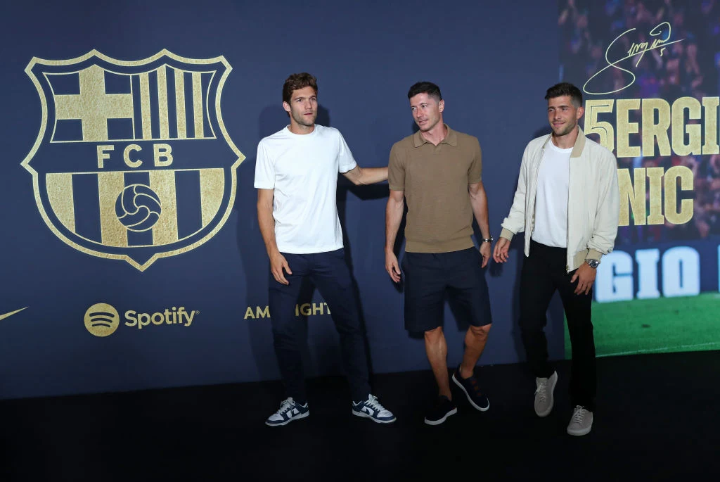 Marcos Alonso, Robert Lewandowski oraz Sergi Roberto Marcos Alonso, Robert Lewandowski oraz Sergi Roberto