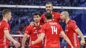 Mateusz Bieniek (najwyższy w stawce) jest już jednym z najbardziej doświadczonych siatkarzy reprezentacji Polski