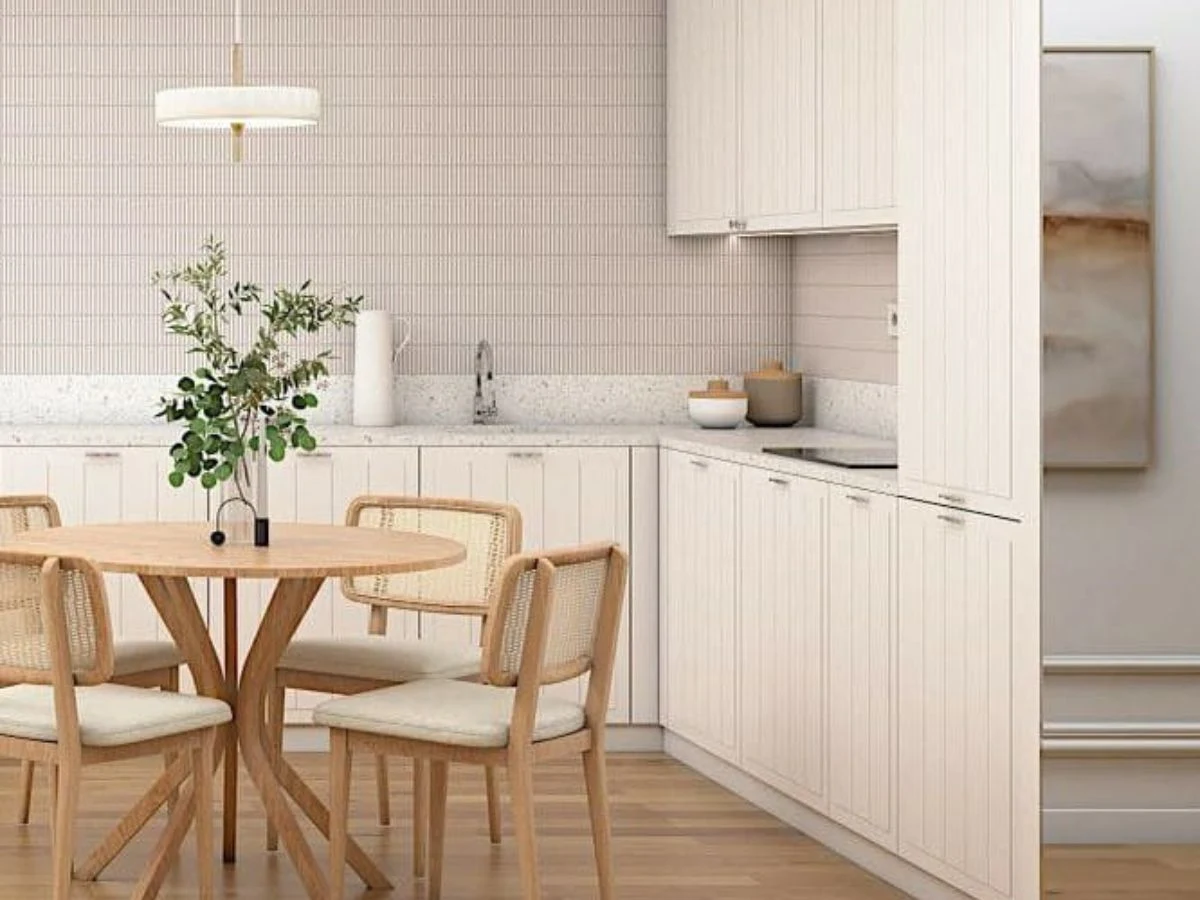 Minimalistyczna kuchnia Katarzyny Cichopek dopełniona jest jedynie przez drobne elementy, np. kwiaty