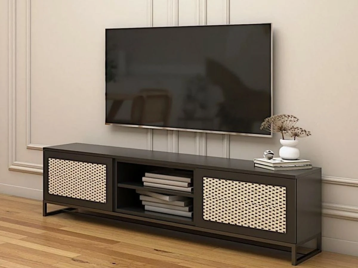 Ciemne meble w domu mają dodać wnętrzu więcej smaku i wyrazistości