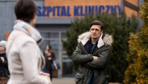 Radwan (Mateusz Damięcki) po dramatycznych przejściach odtrąci Blankę (Pola Gonciarz).