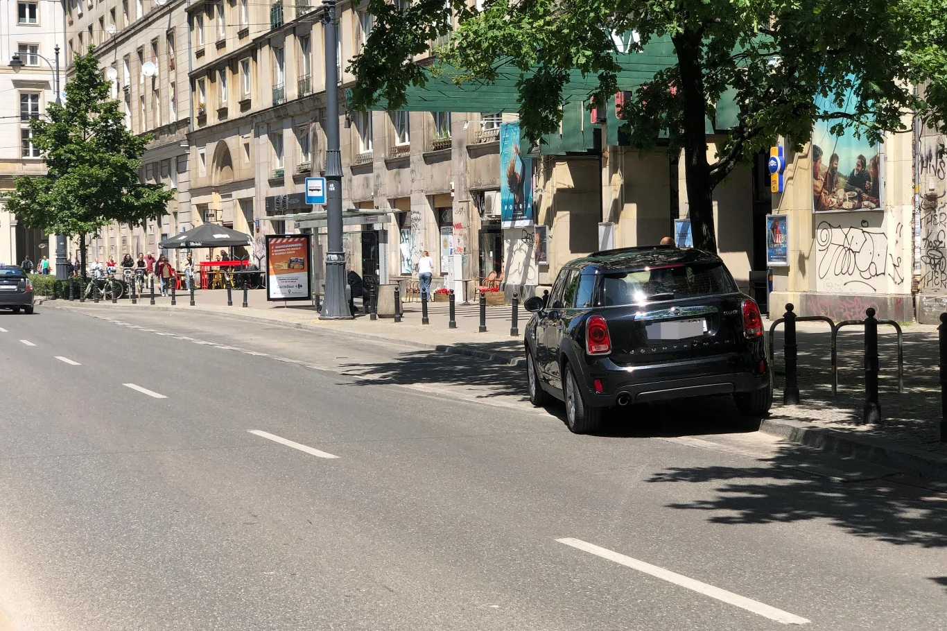 Takiego parkowania nikt nie spodziewał się po znanej aktorce Takiego parkowania nikt nie spodziewał się po znanej aktorce