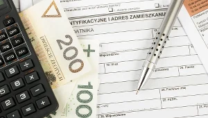 Skala obciążeń podatkowych jest w Polsce umiarkowana. Wielkość wydatków rządowych w relacji do PKB w 2022 r. wyniosła 43,5 proc., co daje Polsce 10 miejsce spośród 30 europejskich gospodarek - podał PIE w opublikowanym we wtorek raporcie.  Czytaj więcej na  https://biznes.interia.pl/gospodarka/news-skala-obciazen-podatkowych-w-polsce-umiarkowana-szczegolnie-,nId,6825608#utm_source=paste&utm_medium=paste&utm_campaign=chrome