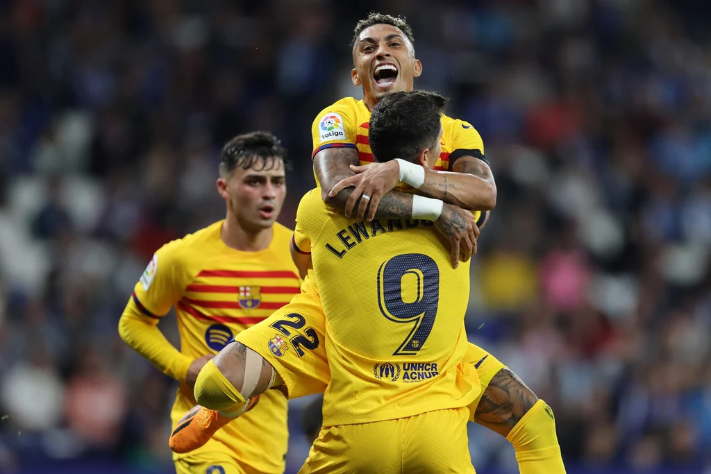 Thomas Tuchel bardzo chętnie widziałby w Bayernie Monachium Raphinhę. Jego przyszłość zależy jednak od decyzji finansowych Barcelony Thomas Tuchel bardzo chętnie widziałby w Bayernie Monachium Raphinhę. Jego przyszłość zależy jednak od decyzji finansowych Barcelony