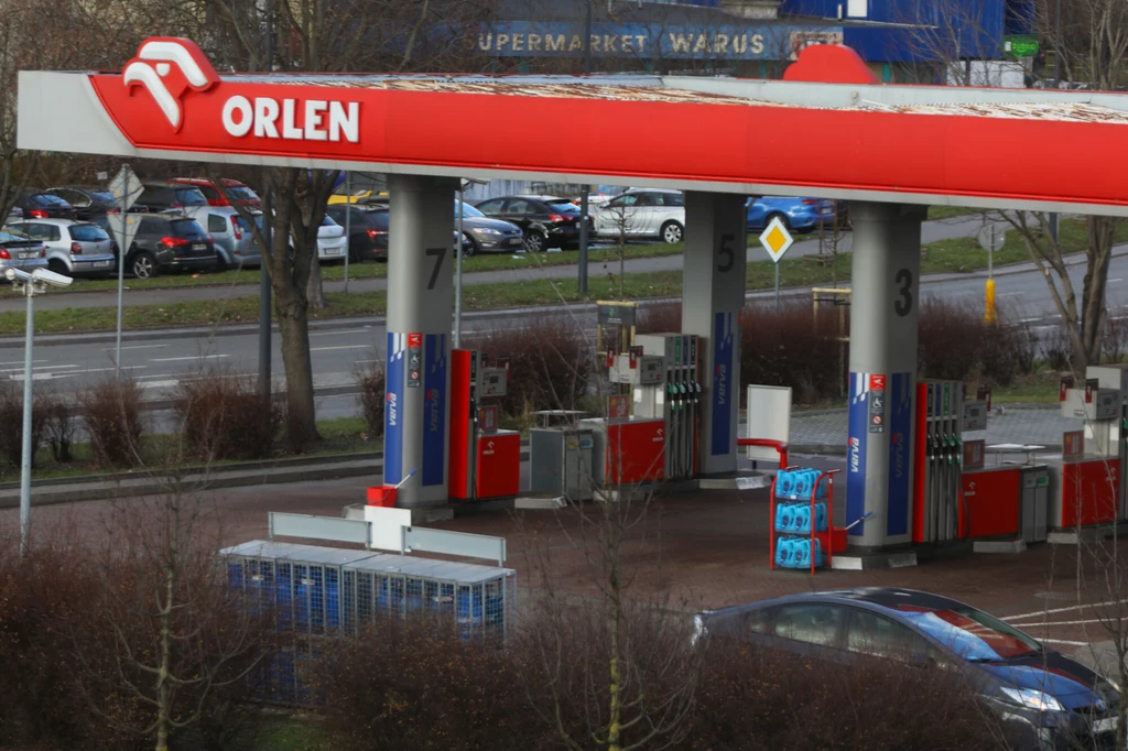 Urząd uznał, że ceny stosowane przez PKN Orlen pod koniec 2022 r. nie naruszały przepisów prawa ochrony konkurencji