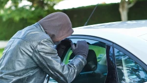 Niemcy ostrzegają przed nową metodą złodziei. "Wystarczy kilkanaście sekund"