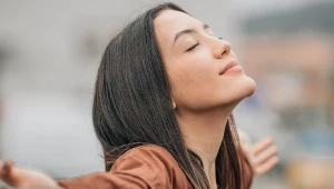 Słyszysz swój oddech? Niepozorny dźwięk może zwiastować chorobę