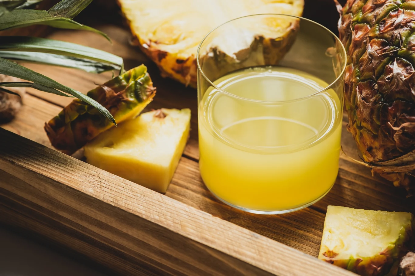 Bromelaina zawarta w soku z ananasa naturalnie blokuje histaminy