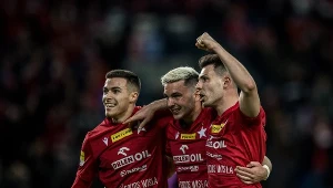 Dosadny wpis napastnika Wisły. Zostaje?