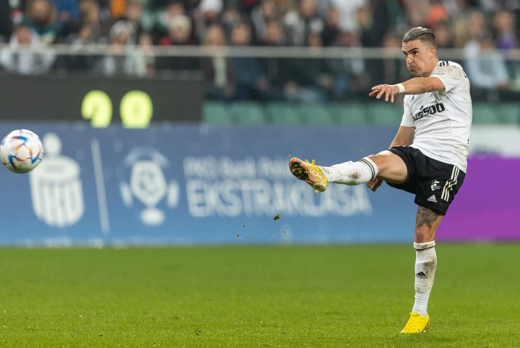 Carlitos w barwach warszawskiej Legii 