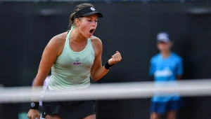 Polka zagra w finale. Młoda gwiazda pokonana, koncert w drugim secie