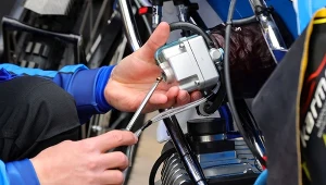 Policja szukała przez rok. Śledztwo utknęło, choć dowód leży w magazynie