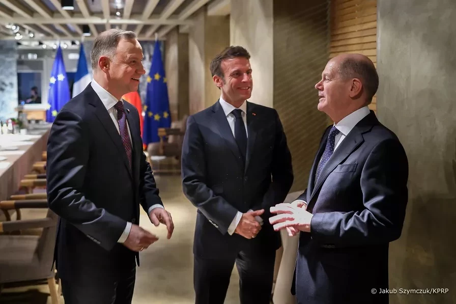 Andrzej Duda, Emmanuel Macron i Olfa Scholz Andrzej Duda, Emmanuel Macron i Olfa Scholz