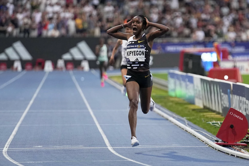 Faith Kipyegon sama była zaskoczona swoim rekordowym wynikiem Faith Kipyegon sama była zaskoczona swoim rekordowym wynikiem