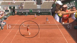 Agnieszka Radwańska w parze z Lindsay Davenport wygrała mecz turnieju legend na Roland Garros