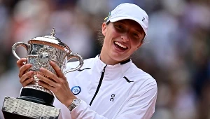 Iga zaczyna ścigać Nadala? Eksperci w euforii, "wielka", "królowa Paryża"