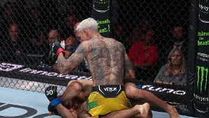 Charles Oliveira pokonał Beneila Dariusha na gali UFC 289 w Vancouver 