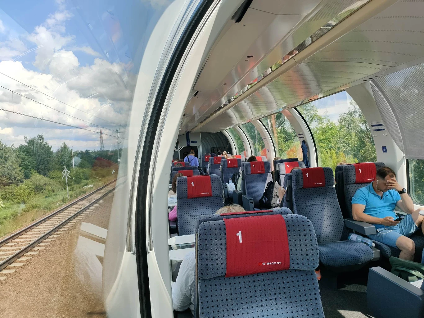 Niecodzienne widoki z wagonu panoramicznego Niecodzienne widoki z wagonu panoramicznego