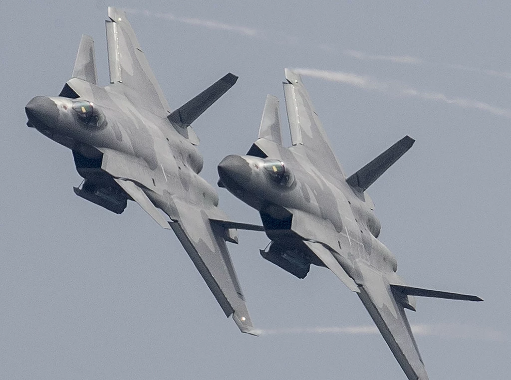 J-20 na 12. Airshow China w Zhuhai, w prowincji Guangdong w południowych Chinach, 11 listopada, 2018