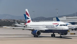 Samolot linii British Airways na lotnisku Heathrow