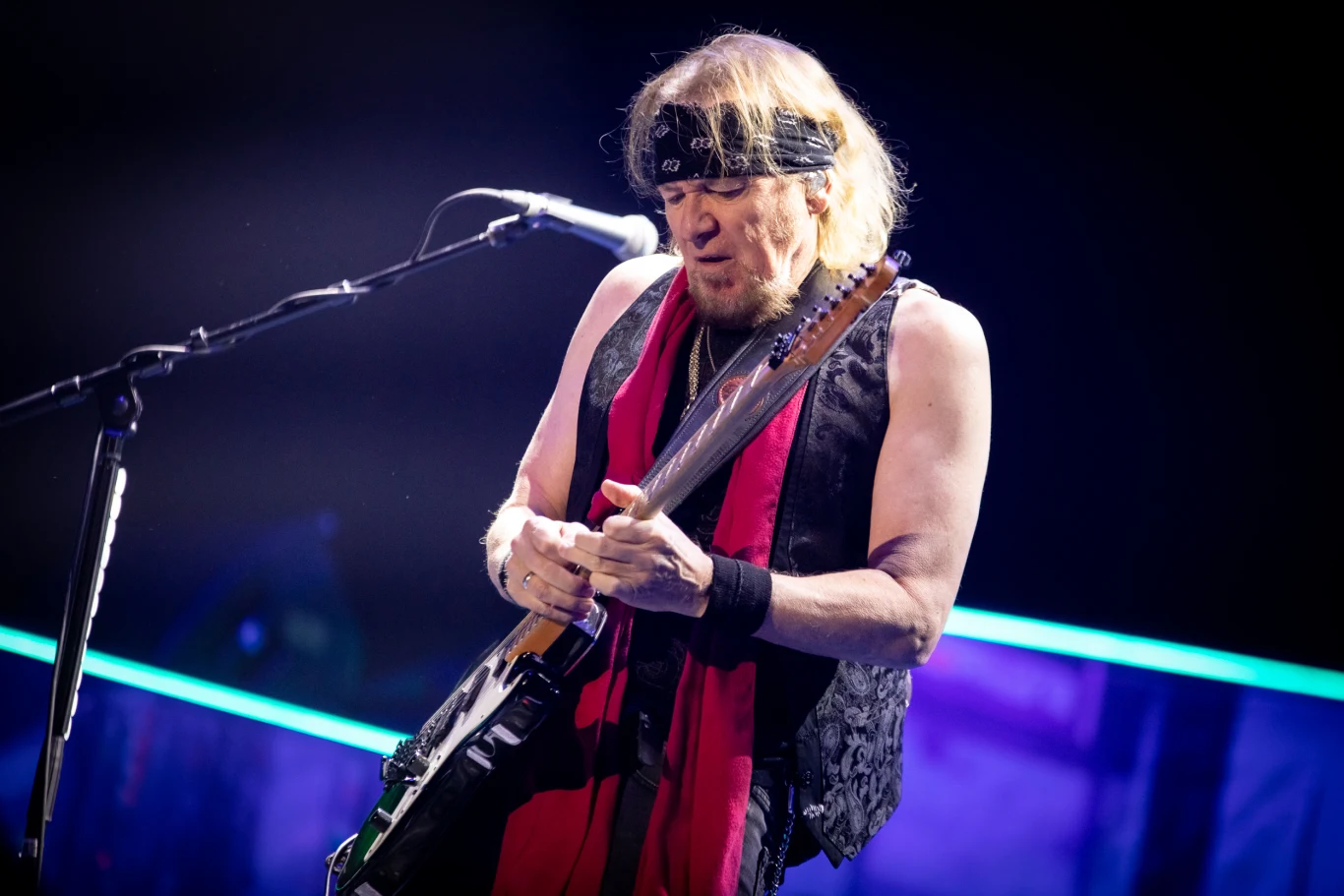 Adrian Smith (Iron Maiden) Adrian Smith (Iron Maiden)