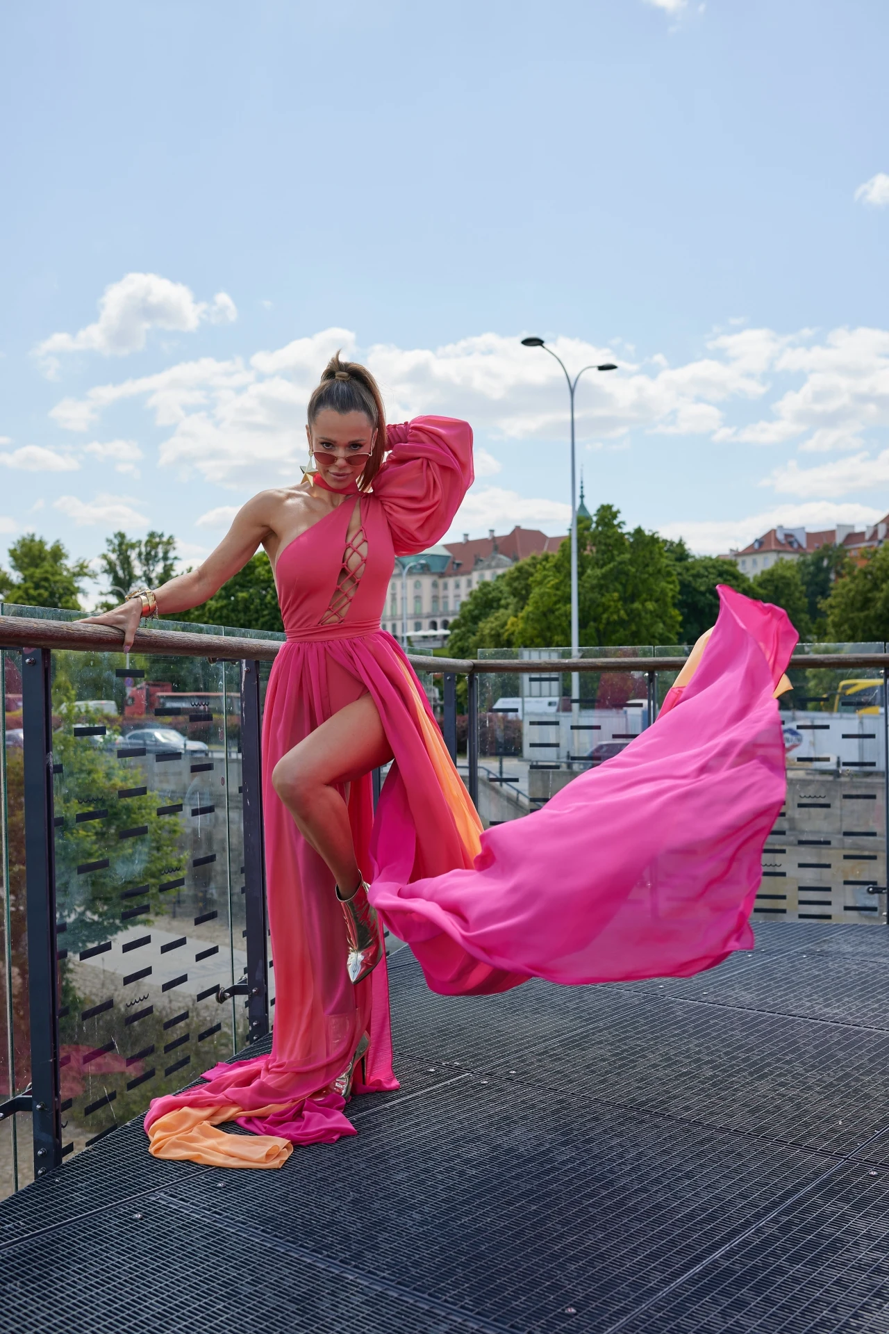 Doda na nagraniu spotu promującego jesienną ramówkę Polsatu Doda na nagraniu spotu promującego jesienną ramówkę Polsatu