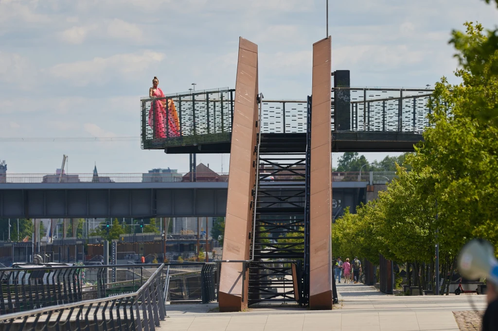 Doda na nagraniu spotu promującego jesienną ramówkę Polsatu Doda na nagraniu spotu promującego jesienną ramówkę Polsatu